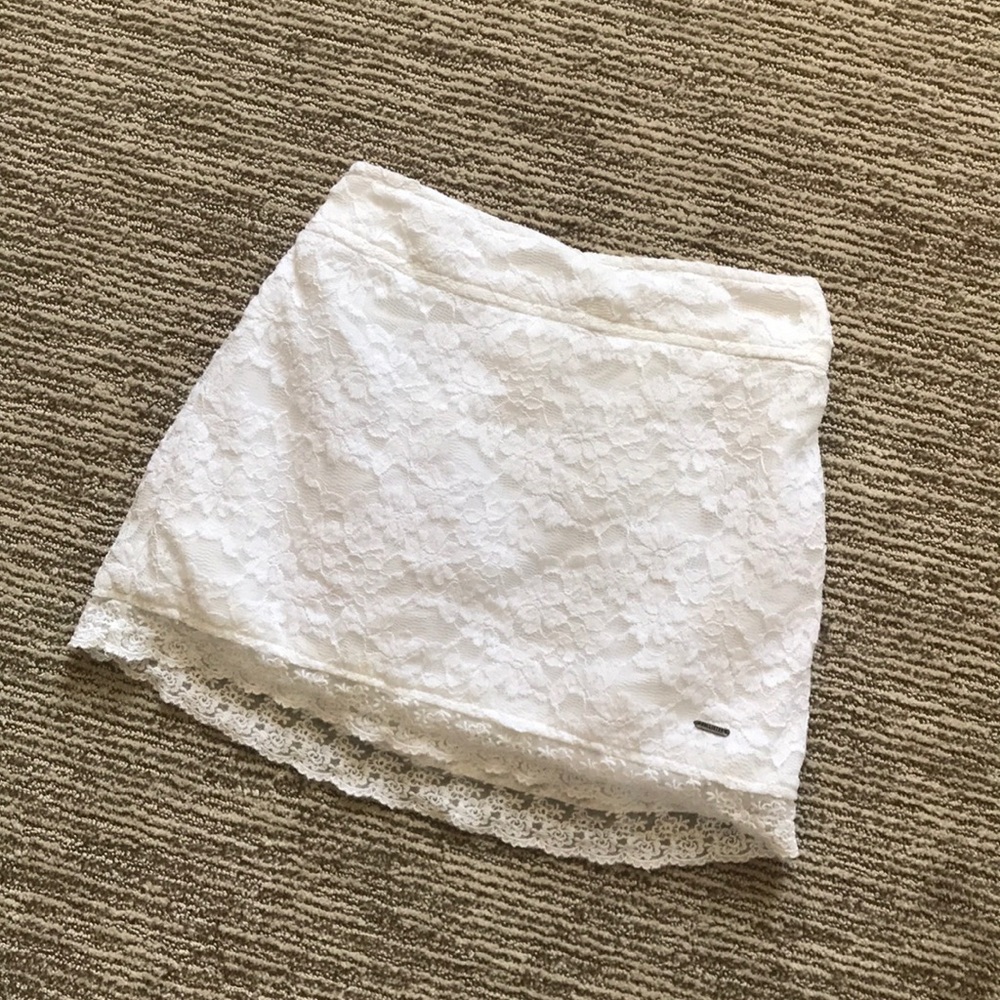 🌷White mini skirt🌷